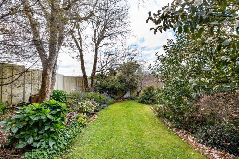 Photo of property in 24 Tainui Street, Frankton, Hamilton, 3204