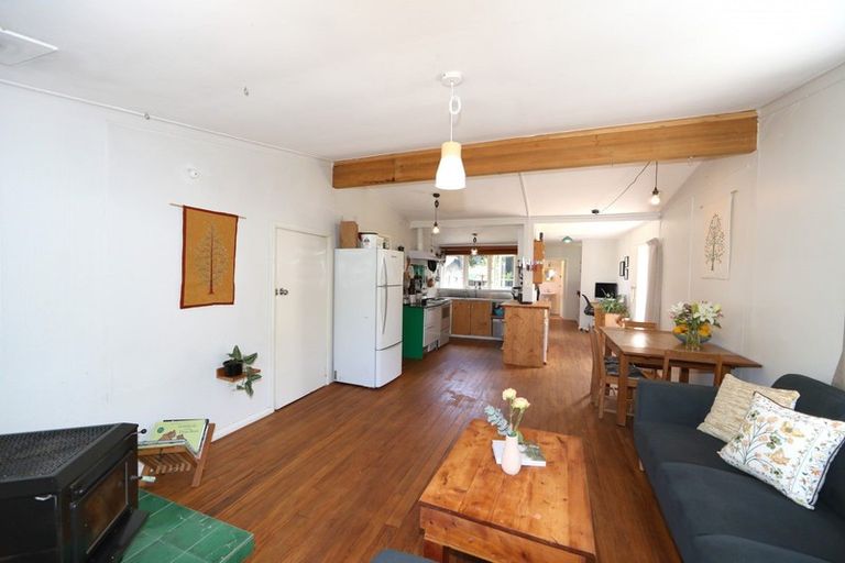 Photo of property in 11-13 Kuku Street, Te Awanga, 4102