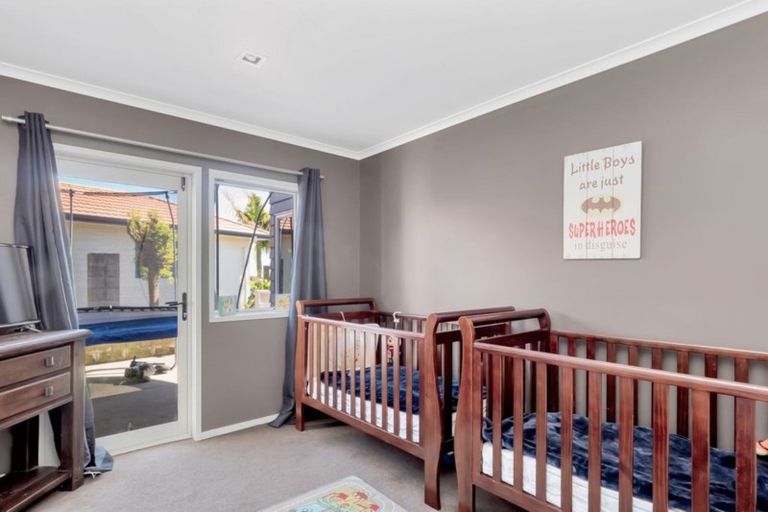 Photo of property in 37 Oteki Park Drive, Welcome Bay, Tauranga, 3112