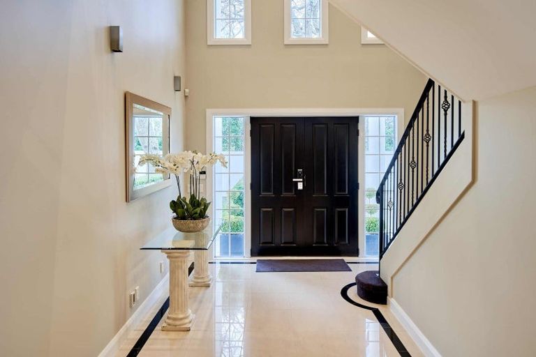 Photo of property in 2 Blundell Way, Heretaunga, Upper Hutt, 5018