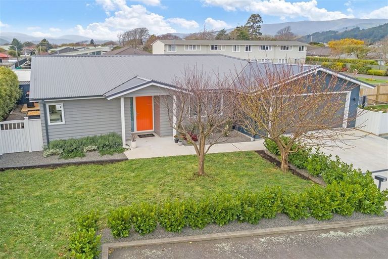 Photo of property in 10 Fire Station Lane, Trentham, Upper Hutt, 5018