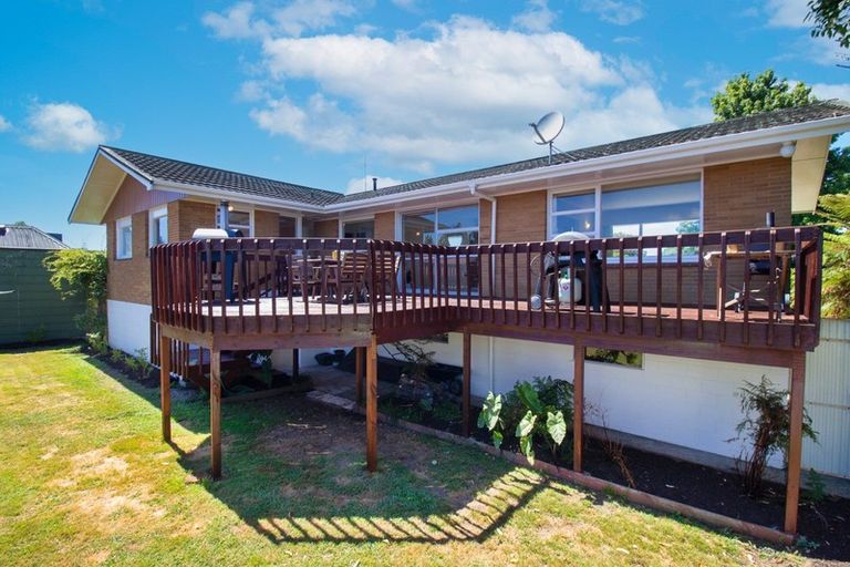 Photo of property in 47 Grand Vue Road, Kawaha Point, Rotorua, 3010