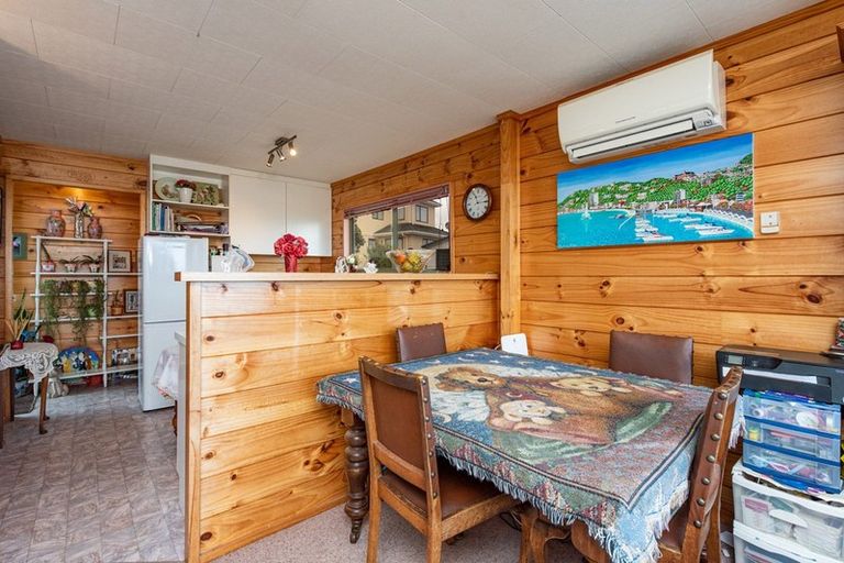 Photo of property in 16 Coventry Close, Ascot Park, Porirua, 5024