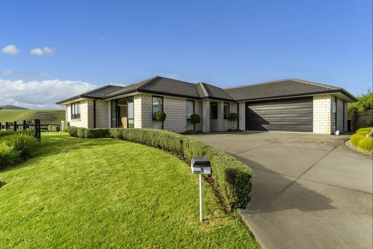 Photo of property in 1 Matariki View, Welcome Bay, Tauranga, 3112