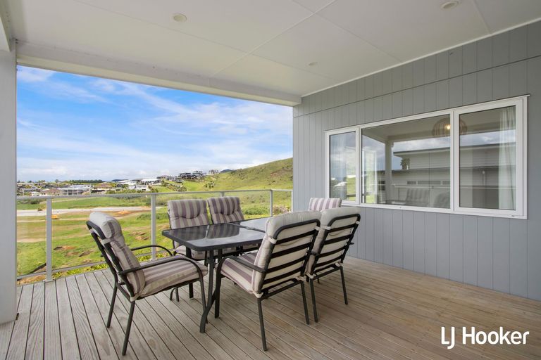 Photo of property in 45 Mayor View Terrace, Waihi Beach, 3611