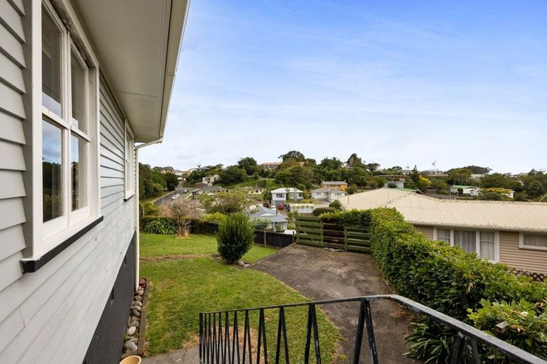 Photo of property in 8 Penrith Street, Westown, New Plymouth, 4310