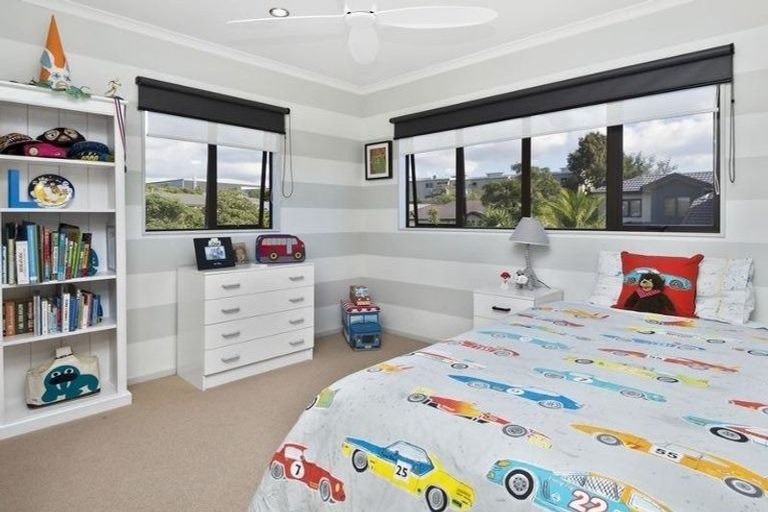 Photo of property in 12 Derg Place, East Tamaki, Auckland, 2013