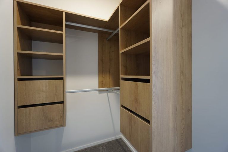 Photo of property in 3/26 Buscomb Avenue, Henderson, Auckland, 0610