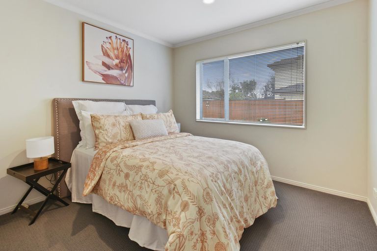 Photo of property in 6 Fergy Crescent, Wattle Downs, Auckland, 2103