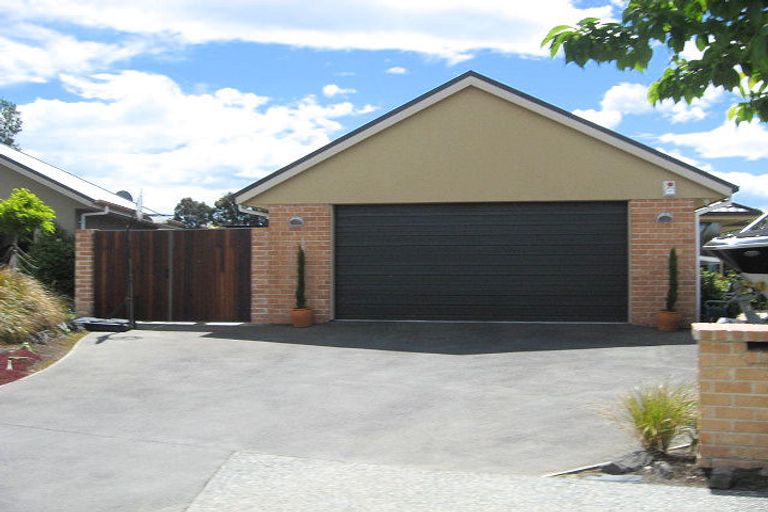 Photo of property in 2 Parkside Crescent, Northwood, Christchurch, 8051