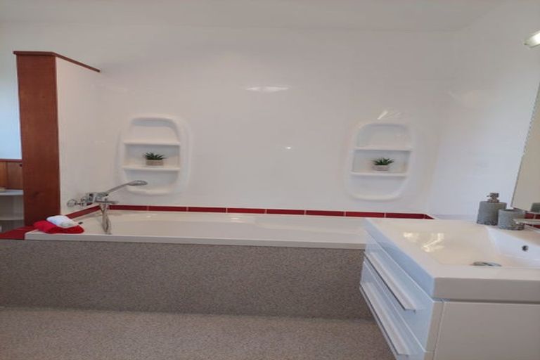 Photo of property in 16 Macdonalds Lane, Waikuku, Rangiora, 7473