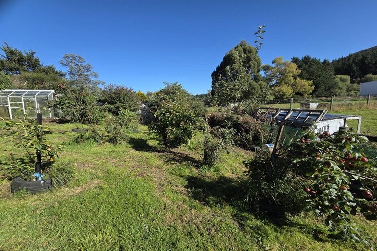 Photo of property in 12 Halsey Street, Clinton, 9534