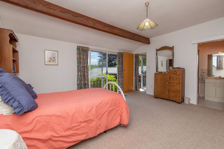 Photo of property in 17 Rountree Street, Upper Riccarton, Christchurch, 8041