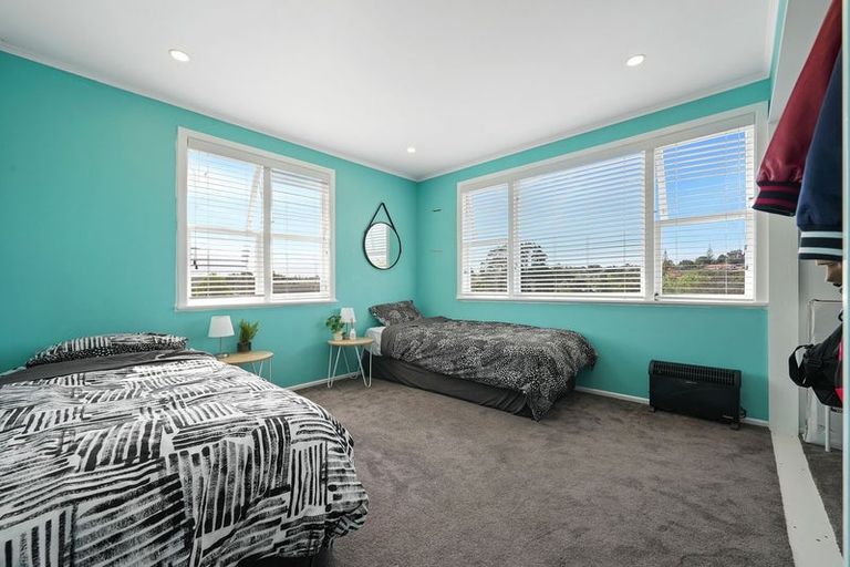 Photo of property in 23 Linwood Avenue, Forrest Hill, Auckland, 0620