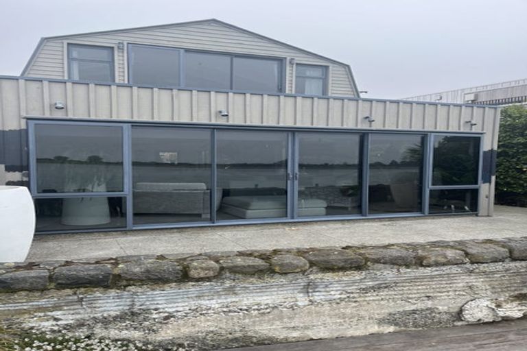 Photo of property in 141 Main Road, Redcliffs, Christchurch, 8081