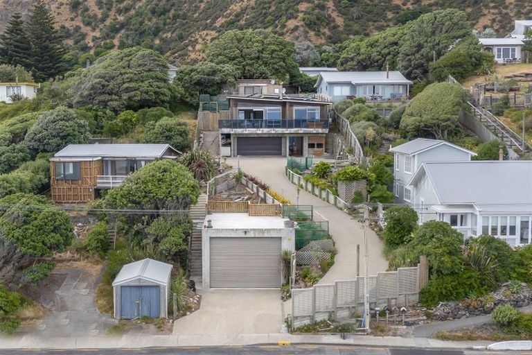 Photo of property in 24 The Parade, Paekakariki, 5034