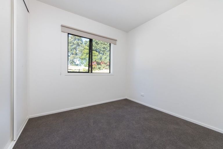 Photo of property in 7/14b Kaponga Crescent, New Lynn, Auckland, 0600