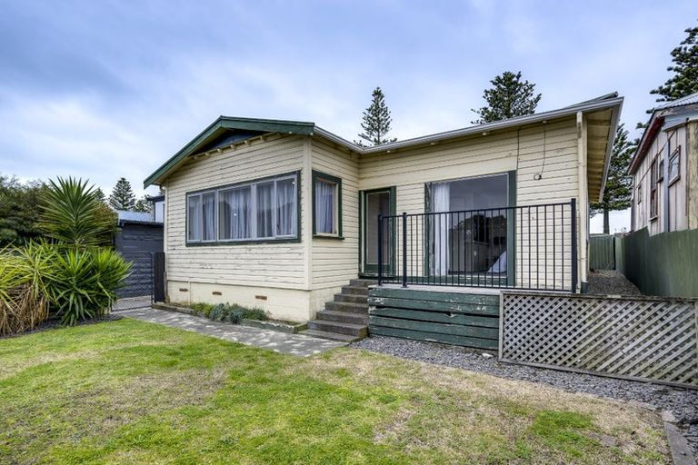 Photo of property in 70 Te Awa Avenue, Te Awa, Napier, 4110