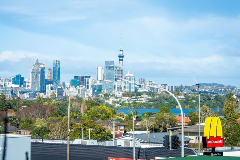 Photo of property in 5/14 Williamson Avenue, Belmont, Auckland, 0622