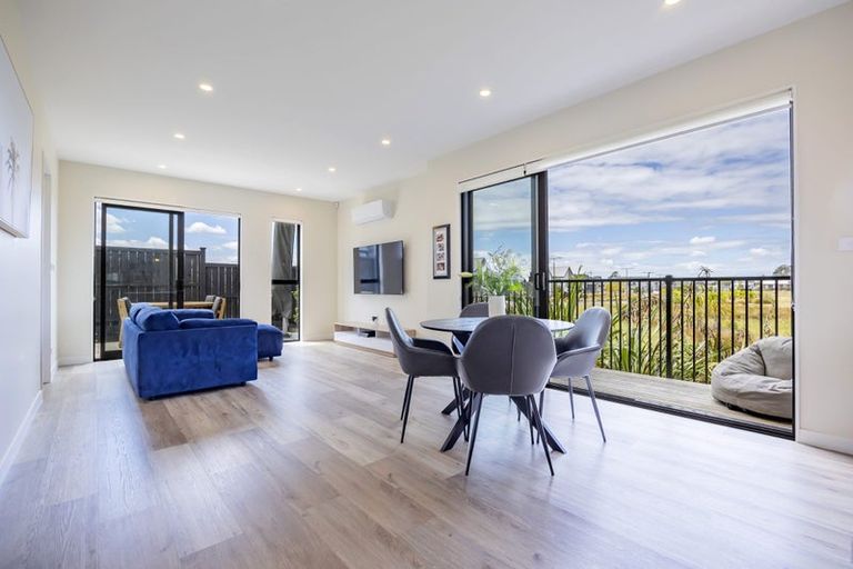 Photo of property in 72 Podgora Avenue, Huapai, Kumeu, 0810