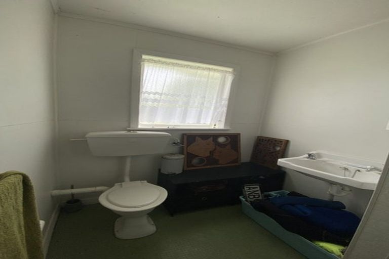 Photo of property in 138 Reynolds Street, Taita, Lower Hutt, 5011