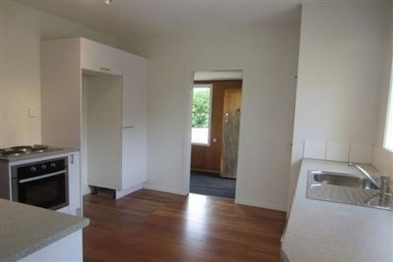 Photo of property in 16 Chester Road, Tawa, Wellington, 5028