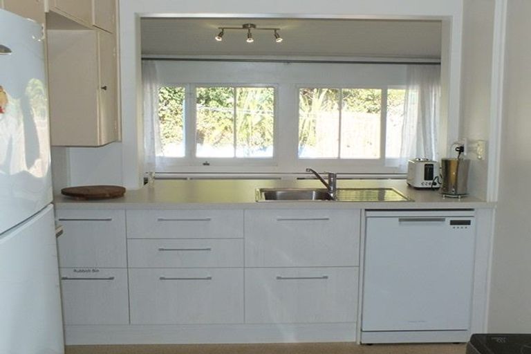 Photo of property in 29-31 Poynters Crescent, Stepneyville, Nelson, 7010