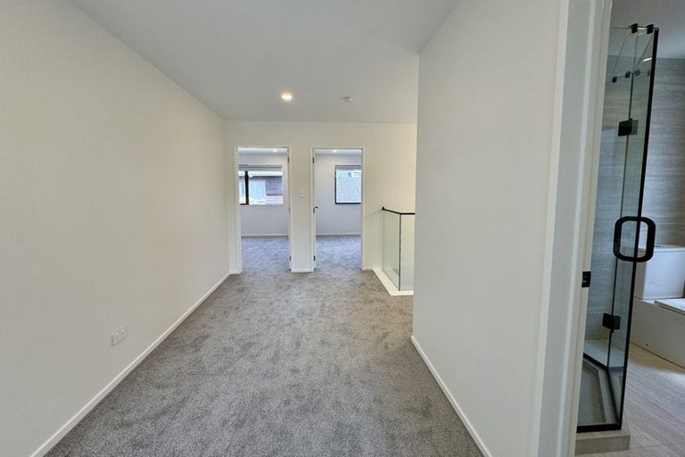 Photo of property in 40c Centorian Drive, Windsor Park, Auckland, 0632