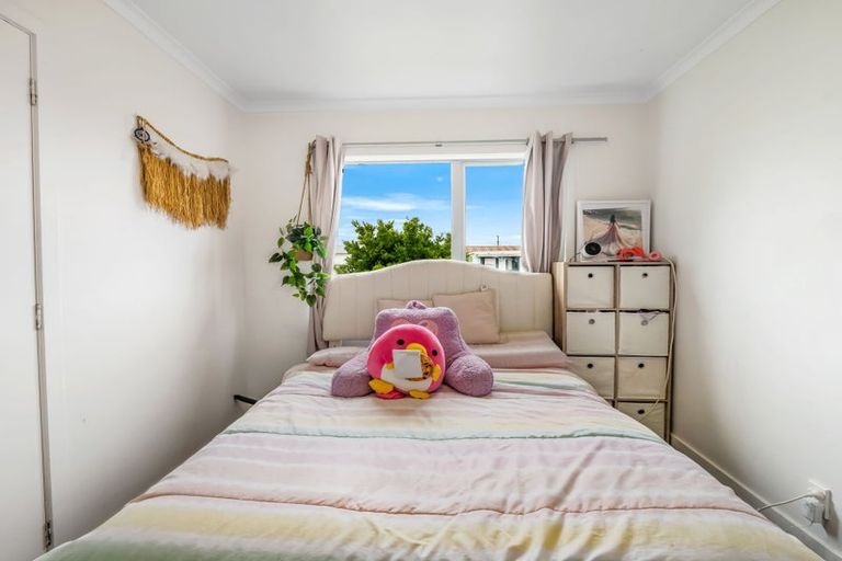 Photo of property in 10 Cornfoot Street, Castlecliff, Whanganui, 4501