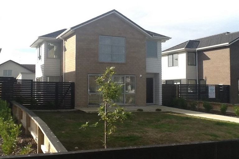 Photo of property in 203 Porchester Road, Takanini, 2112