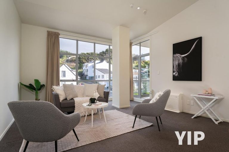 Photo of property in 3/20 Main Road, Tawa, Wellington, 5028