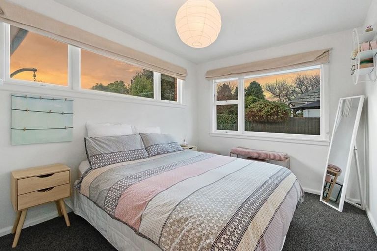 Photo of property in 25 Roydvale Avenue, Burnside, Christchurch, 8042