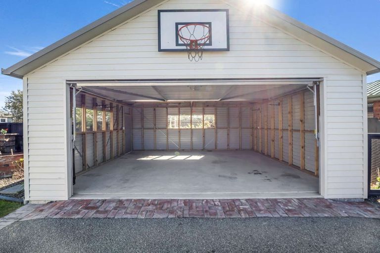 Photo of property in 54 Marriotts Road, North New Brighton, Christchurch, 8083