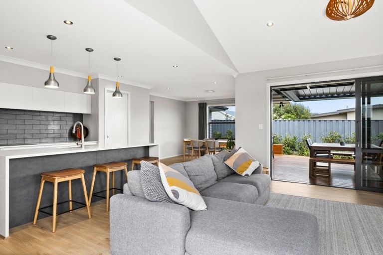 Photo of property in 45a Arataki Road, Havelock North, 4130