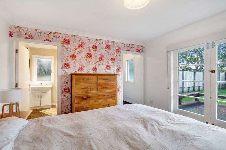 Photo of property in 10 Antrim Place, Hokowhitu, Palmerston North, 4410