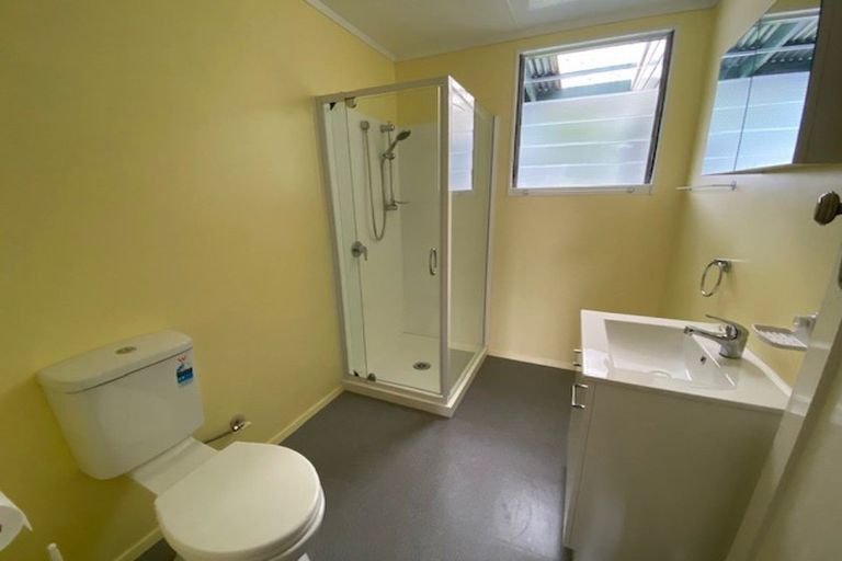 Photo of property in 27 Dahlia Street, Palmerston North, 4410