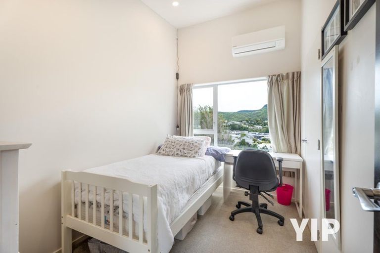 Photo of property in 35 Tawa Terrace, Tawa, Wellington, 5028