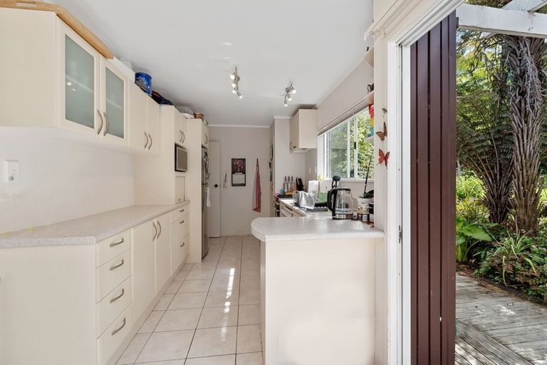 Photo of property in 94 Stapleford Crescent, Browns Bay, Auckland, 0630