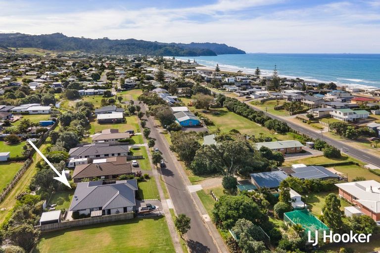 Photo of property in 11 Ian Place, Waihi Beach, 3611
