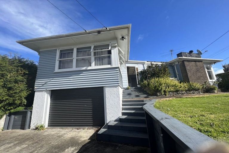 Photo of property in 37 Beaumonts Way, Manurewa, Auckland, 2102