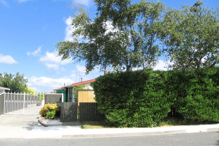 Photo of property in 33 Shanly Street, Brown Owl, Upper Hutt, 5018