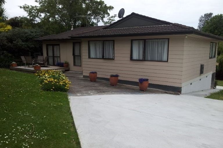 Photo of property in 34 Vandeleur Avenue, Birkdale, Auckland, 0626