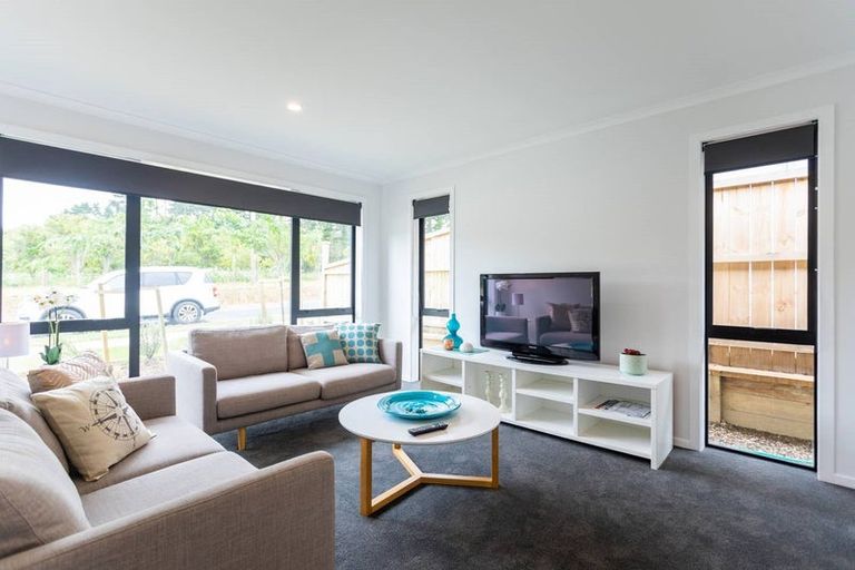 Photo of property in 41 Nobilo Road, Kumeu, 0810