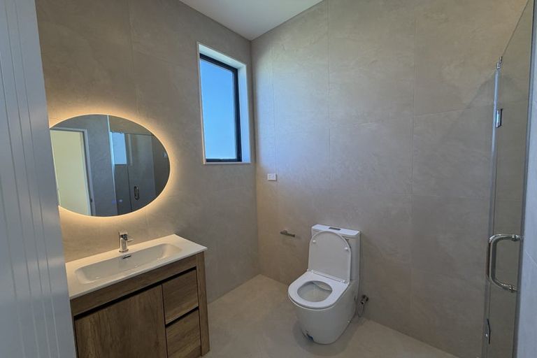 Photo of property in 18 Mataitai Road, Hobsonville, 0618