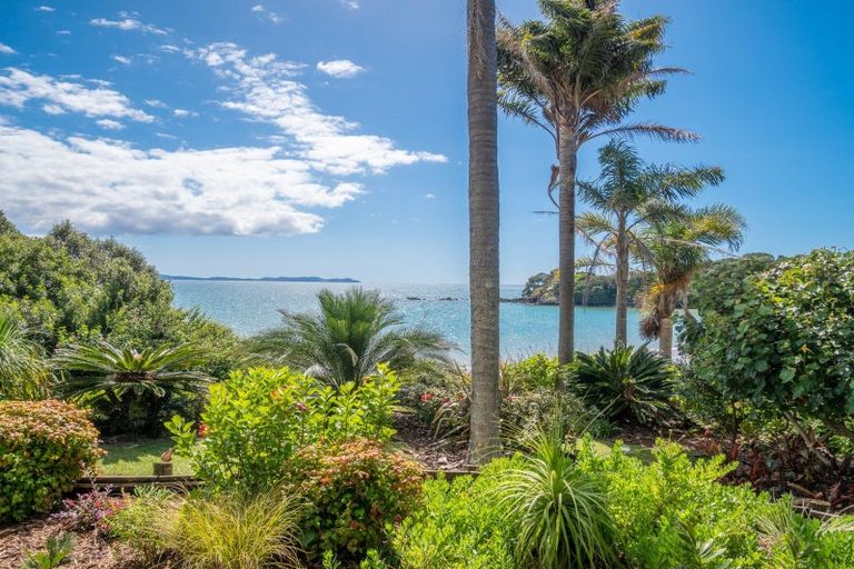 Photo of property in 21 Kupe Road, Coopers Beach, 0420