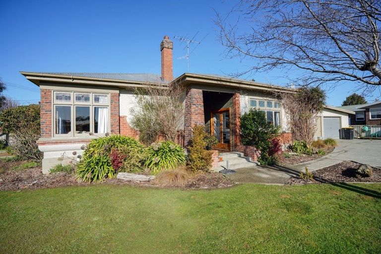 Photo of property in 1 Home Street, Winton, 9720