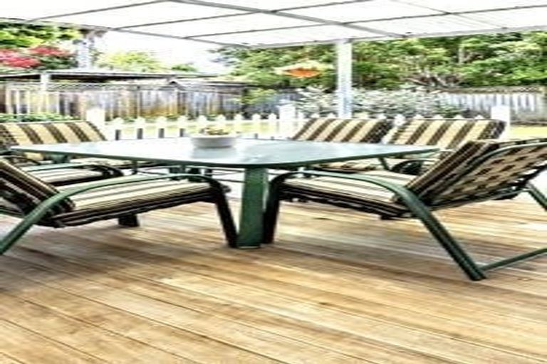 Photo of property in 147 Millhouse Drive, Golflands, Auckland, 2013