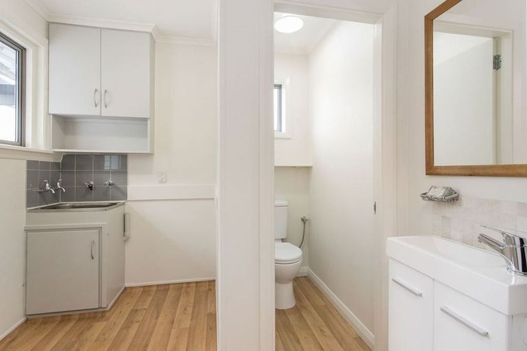 Photo of property in 42 Croziers Road, St Albans, Christchurch, 8052