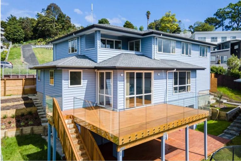 Photo of property in 72 Bur Oak Terrace, Schnapper Rock, Auckland, 0632