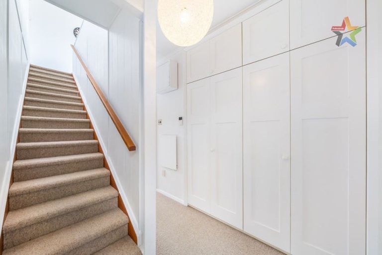 Photo of property in 18 Kauri Street, Eastbourne, Lower Hutt, 5013